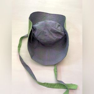 BP. Nordstrom Bucket Hat Wide Brim Foldable Snaps Tie Strap Purple Green NWT